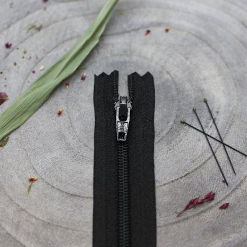 Zip 20cm Black - Atelier Brunette
