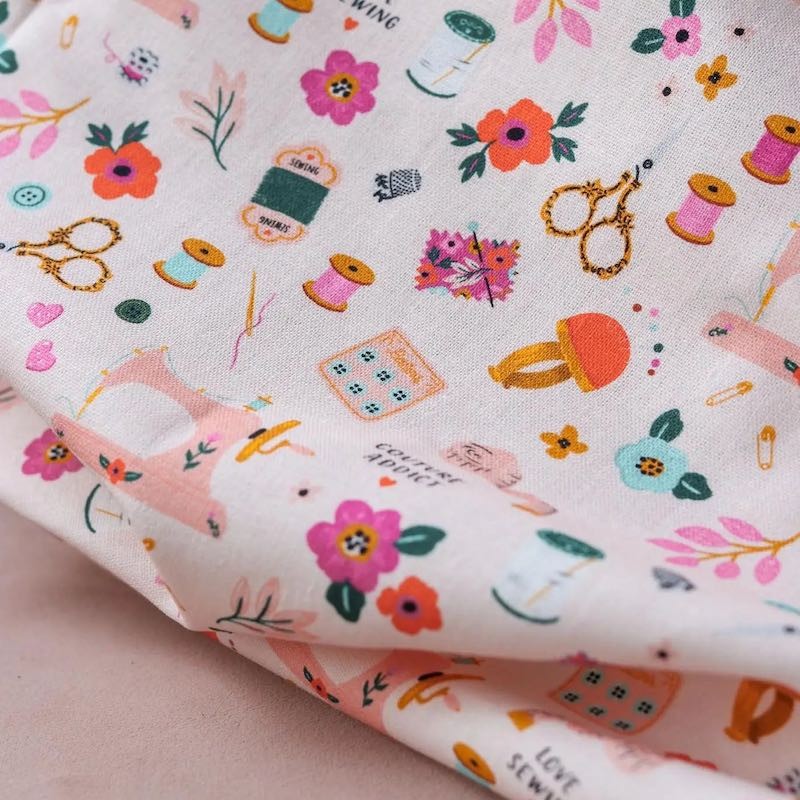 Canva Love Sewing - Lise Tailor
